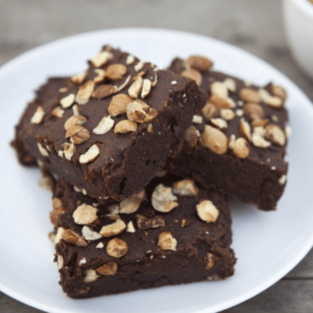 Brownie healthy au chocolat et noisettes