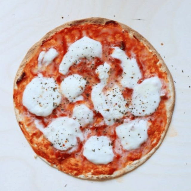 Pizza-wrap healthy Margherita